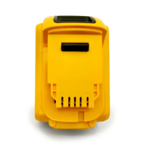 What is the appropriate temperature for the combiner box in a photovoltaic power station 