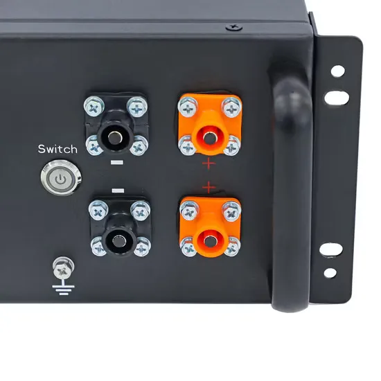 Does the power inverter include a battery 